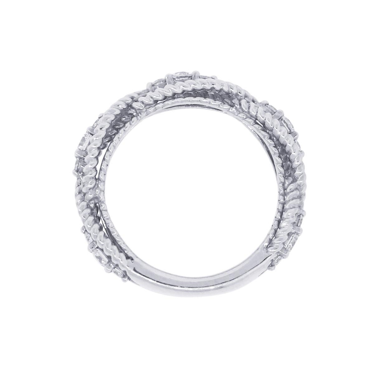 Bague de style croissant de diamants ronds et brillants en vente 1
