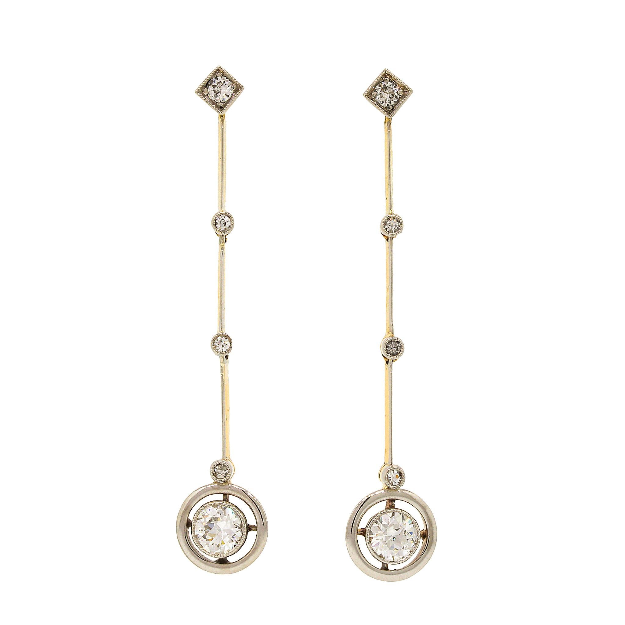 Boucles d'oreilles pendantes avec diamants ronds et brillants en vente 3