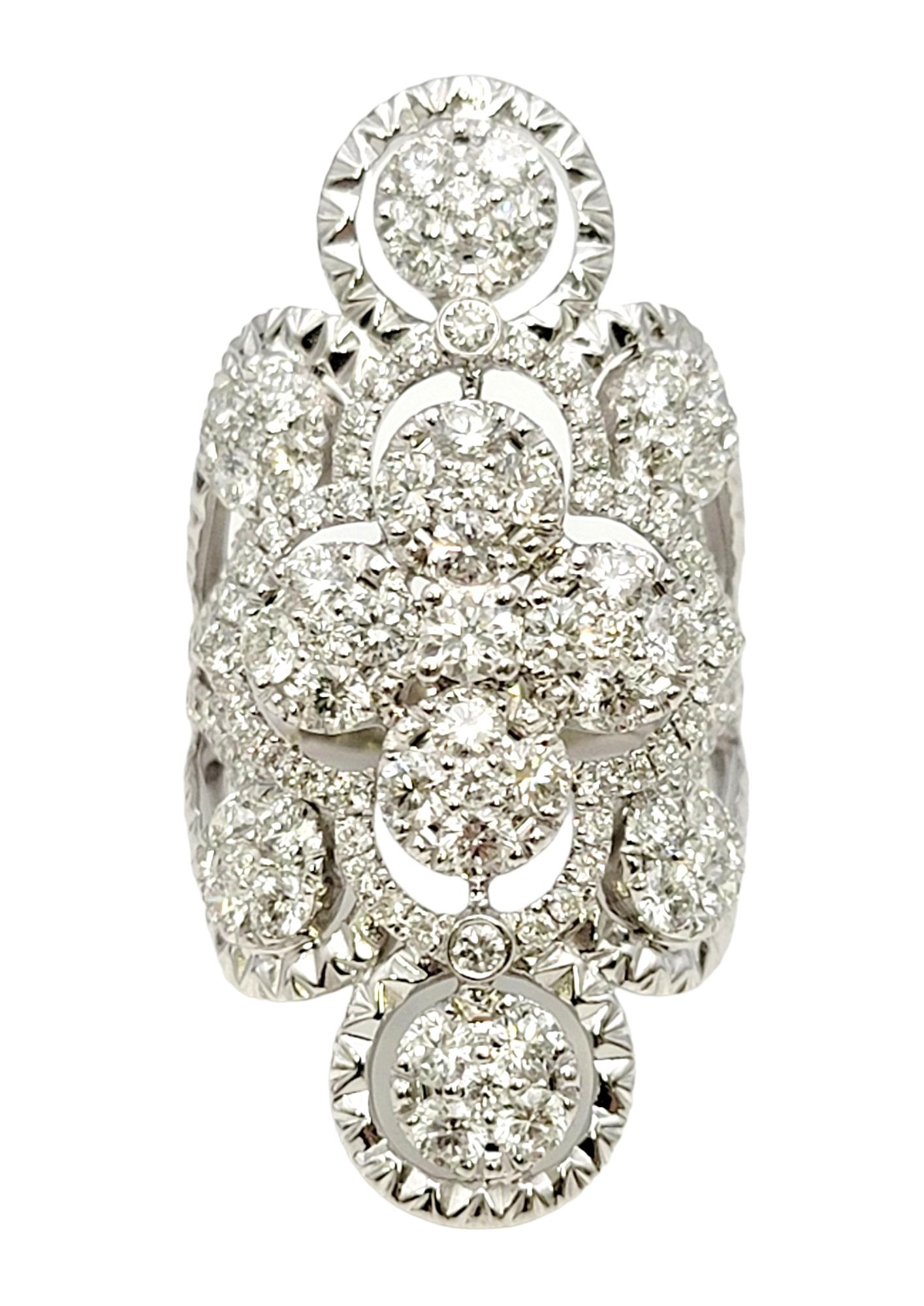 Runder Brillant-Diamant-Cluster-Cocktailring mit länglichem Schaft F-G / VVS-VS (Rundschliff) im Angebot
