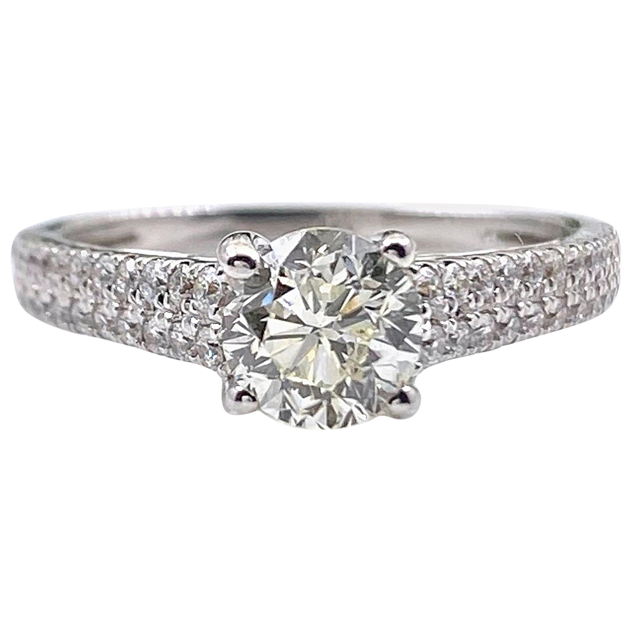 Round Brilliant Diamond Engagement Ring 1.40 Carat 18 Karat Gold For Sale