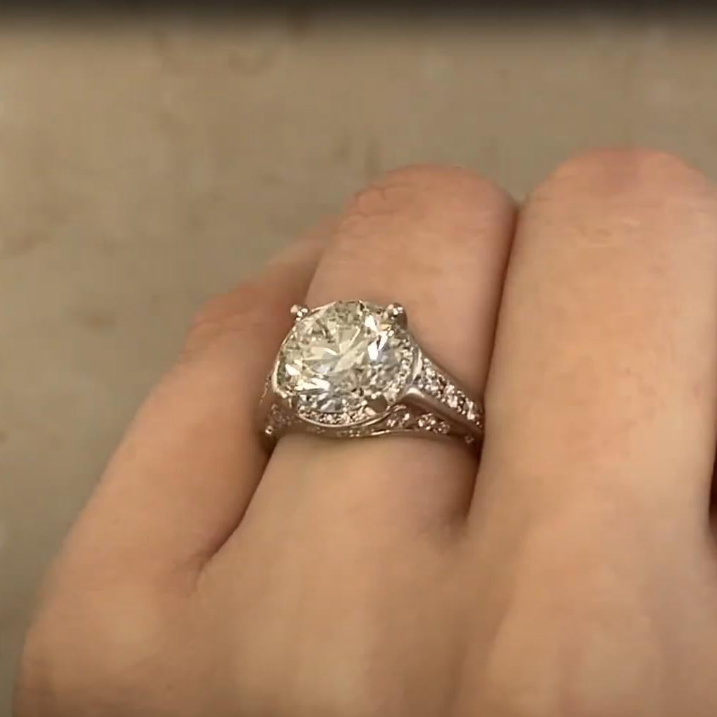 Anello con diamante tondo brillante (GIA circa 4,00 carati) incastonato, platino In condizioni ottime in vendita a New York, NY