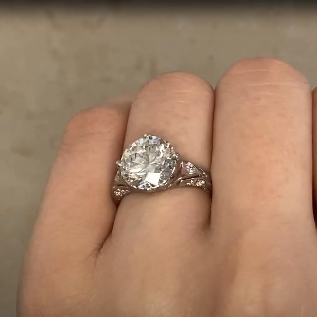 Anello con diamante tondo brillante (GIA circa 4,00 carati) con incastonatura, platino In condizioni ottime in vendita a New York, NY
