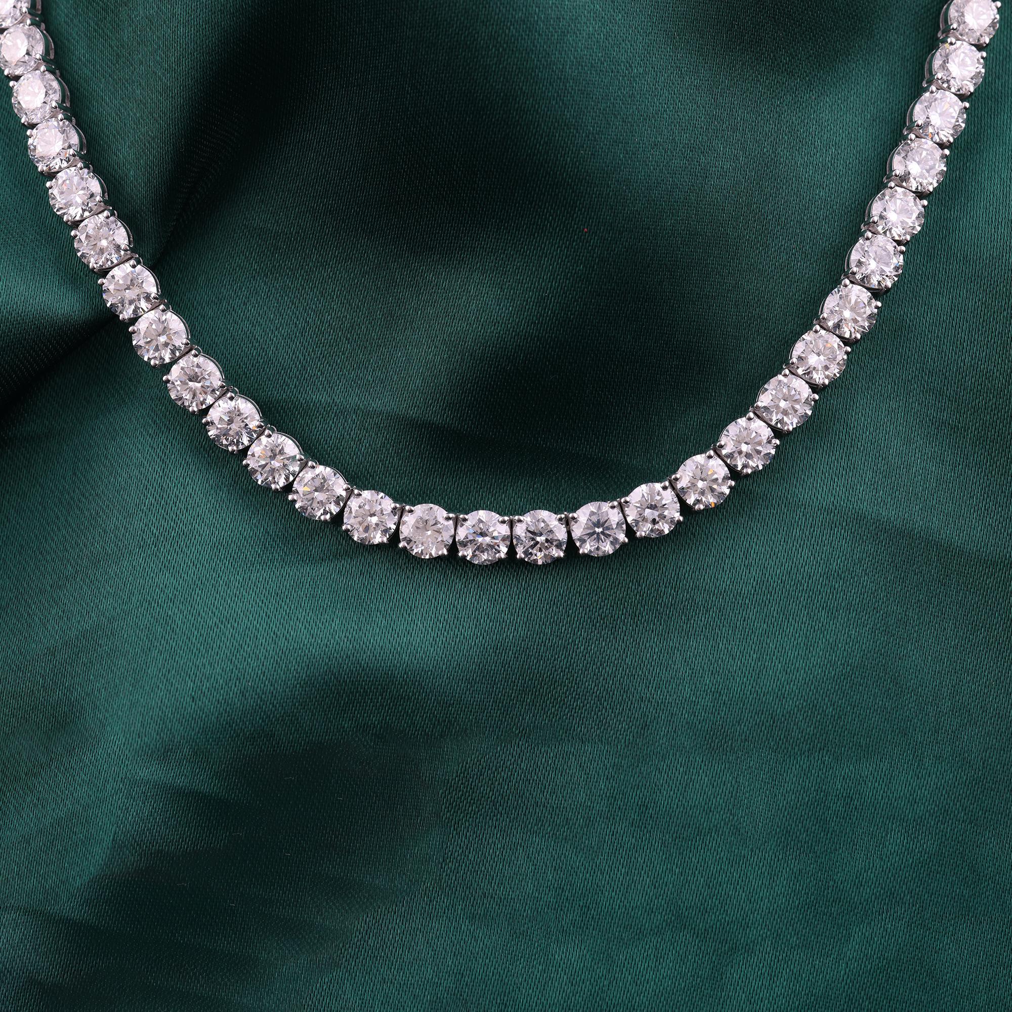 Runder Brillant Diamant abgestufte Tennis Halskette 18 Karat Weißgold Schmuck Damen im Angebot