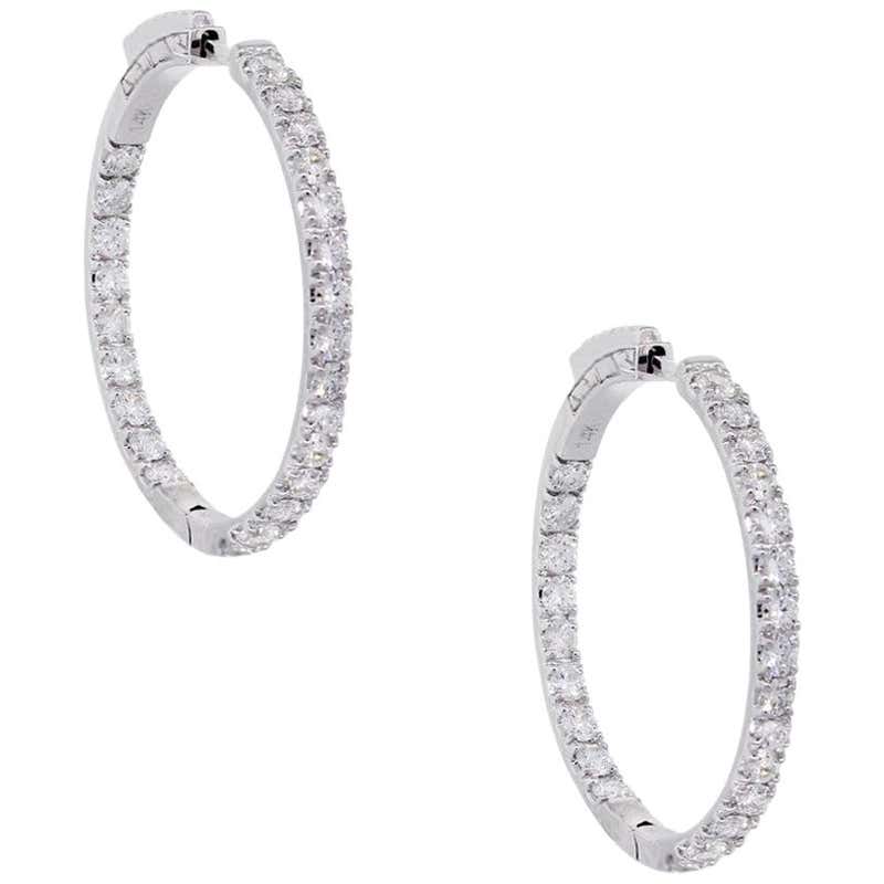 Round Diamond Huggie Earrings For Sale at 1stDibs
