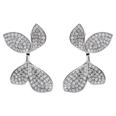 Pendientes de oro blanco de 14 quilates con diamante brillante redondo en racimo de hojas Joyería fina