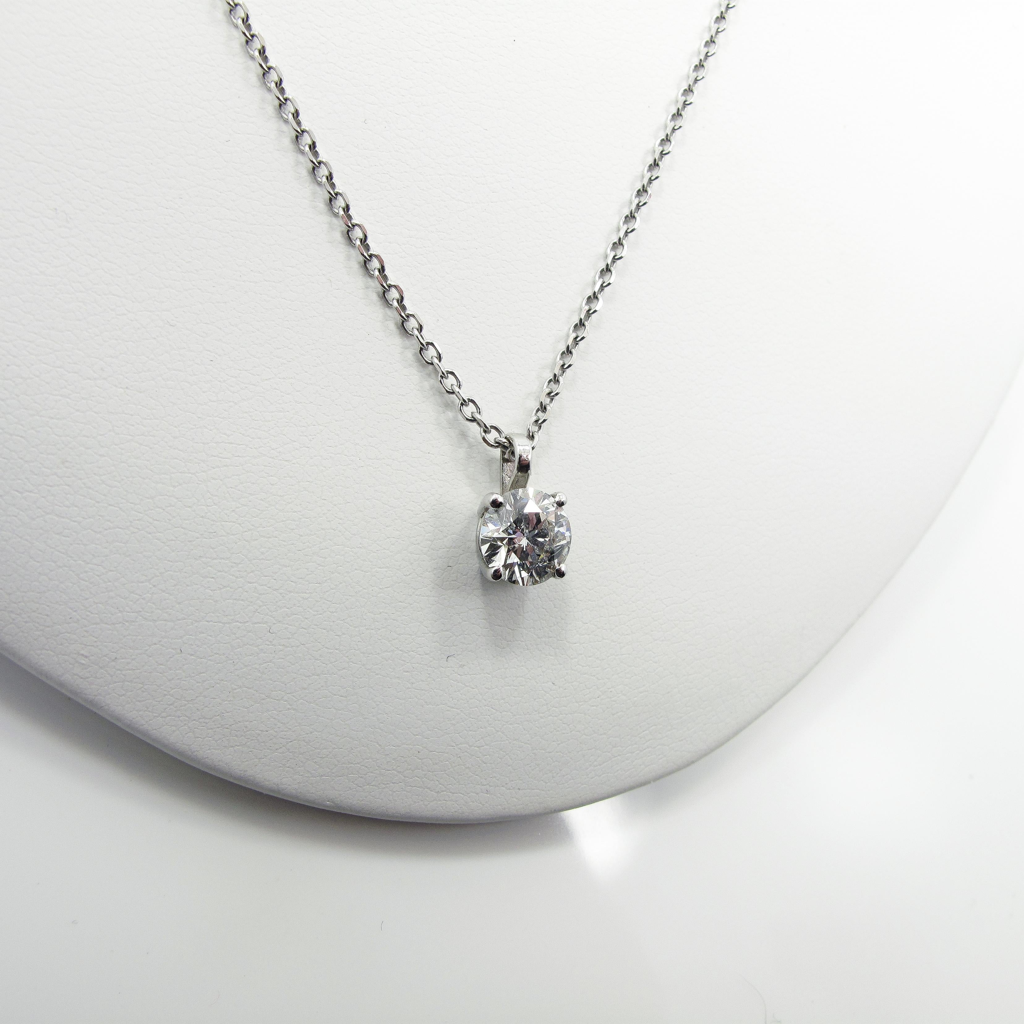 Round Brilliant Diamond Pendant Necklace In New Condition For Sale In Chicago, IL