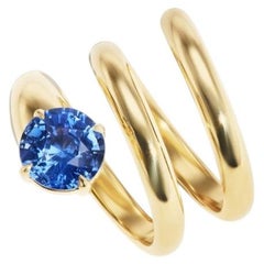 Round Brilliant Diamond Ring Royal Blue Sapphire 14K White Gold Classic Charm
