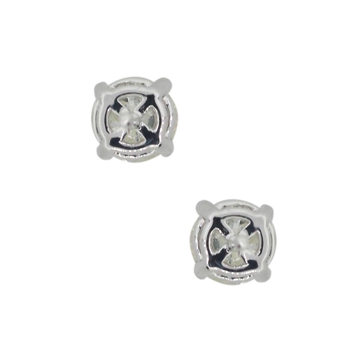 Round Cut Round Brilliant Diamond Stud Earrings