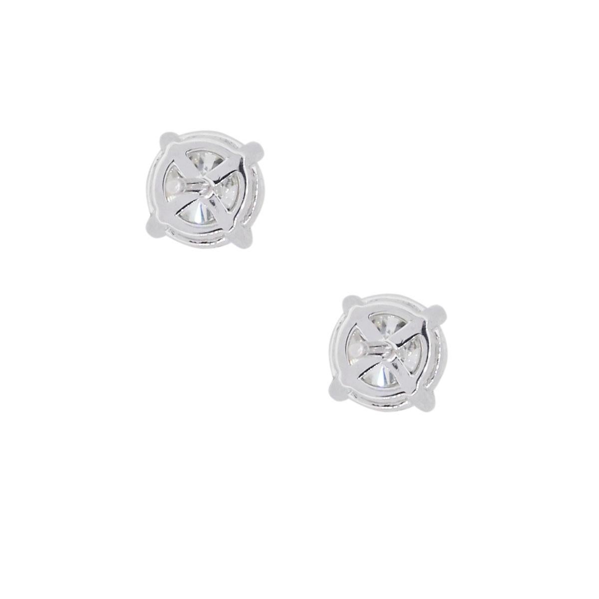 Round Cut Round Brilliant Diamond Stud Earrings