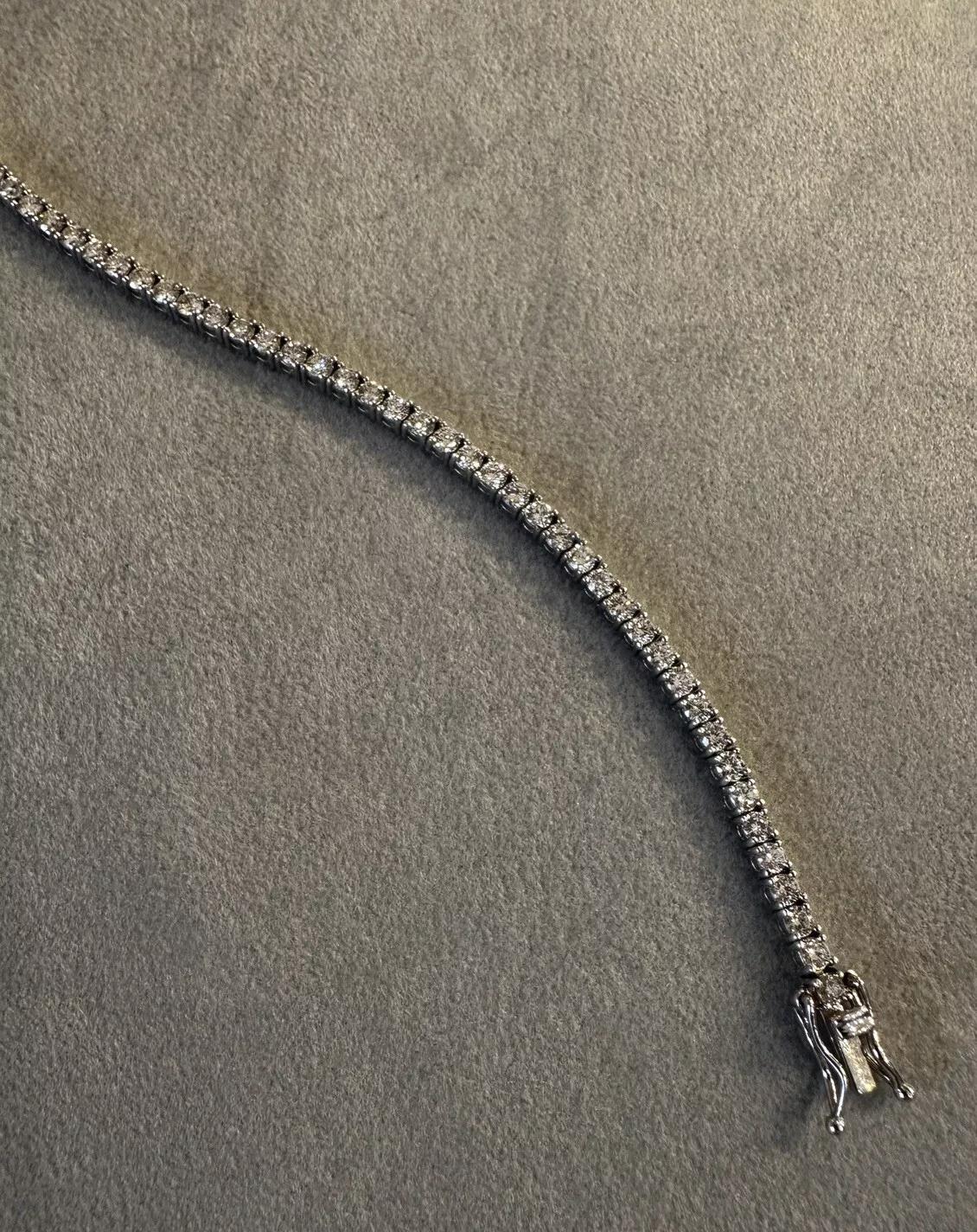 Round Cut Round Brilliant Diamond Tennis Bracelet 2.90 cttw in 14k White Gold For Sale