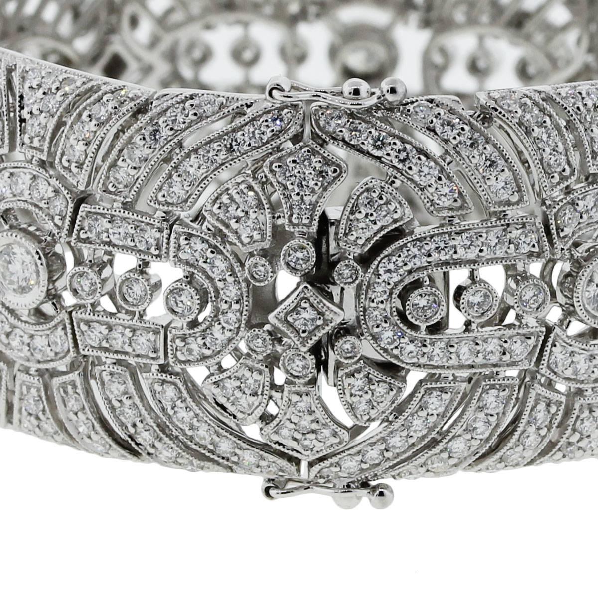Women's Round Brilliant Diamond Wide Vintage Bracelet