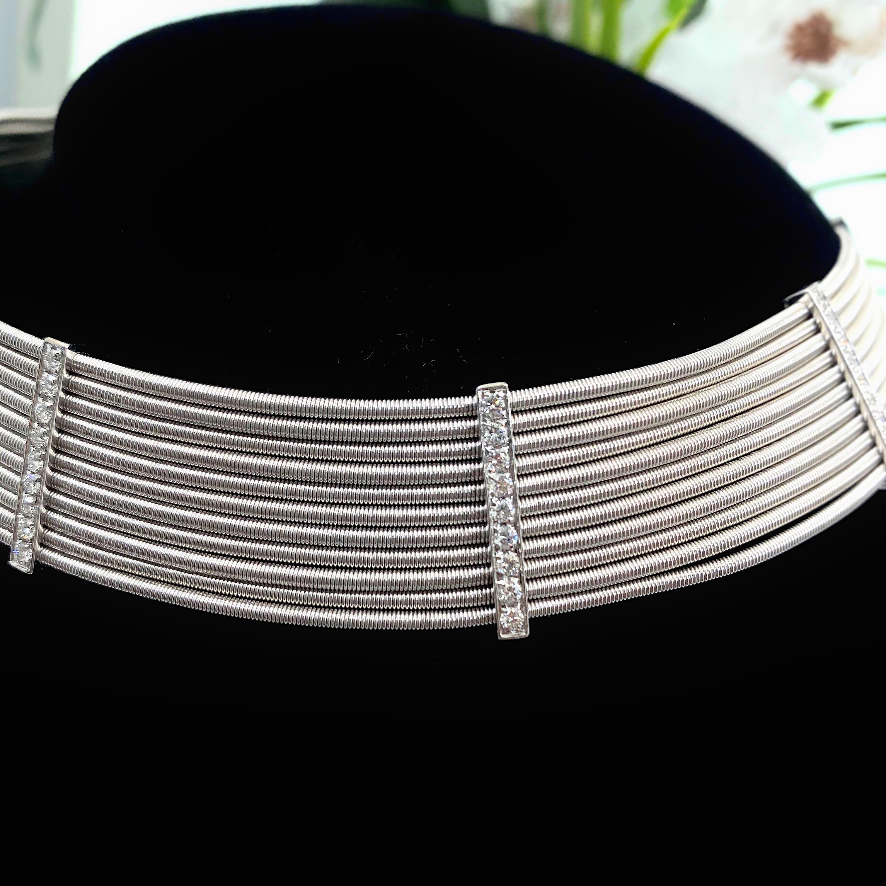 Round Cut Round Brilliant Diamonds 1.75 Carat 18kt White Gold Cable Design Choker Necklace For Sale
