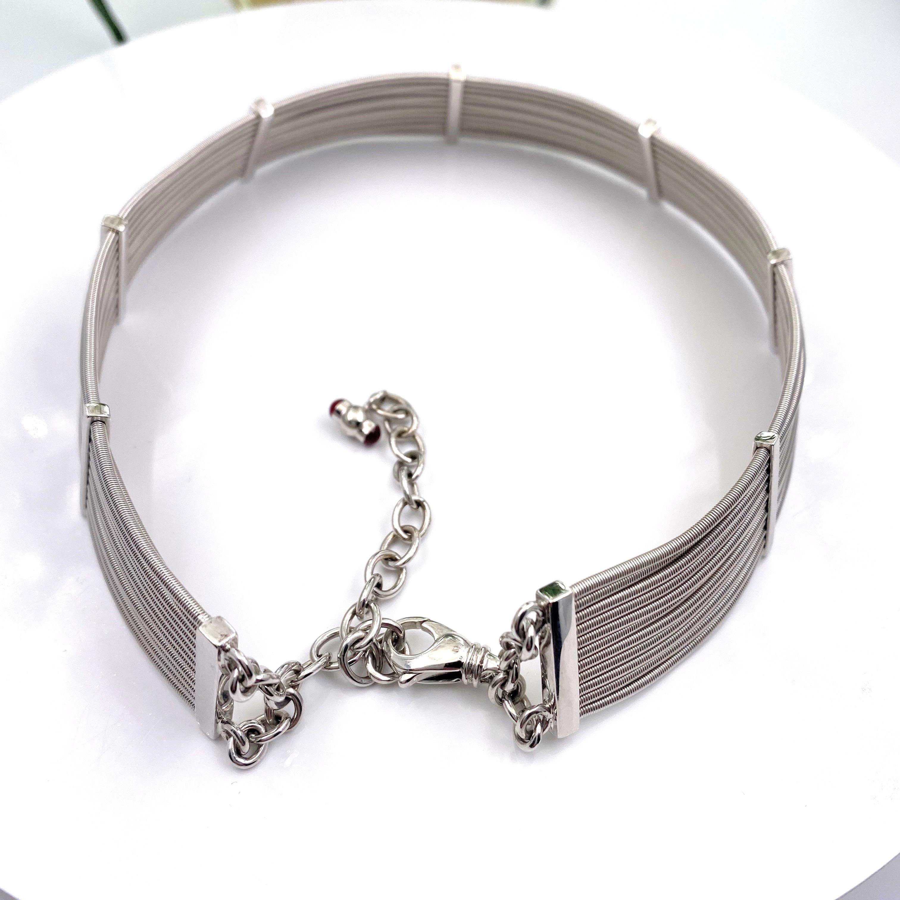 Round Brilliant Diamonds 1.75 Carat 18kt White Gold Cable Design Choker Necklace For Sale 2