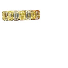 Round Brilliant Eternity Band Fancy Yellow 14K Gold A Crown-Worthy Fancy Rarity
