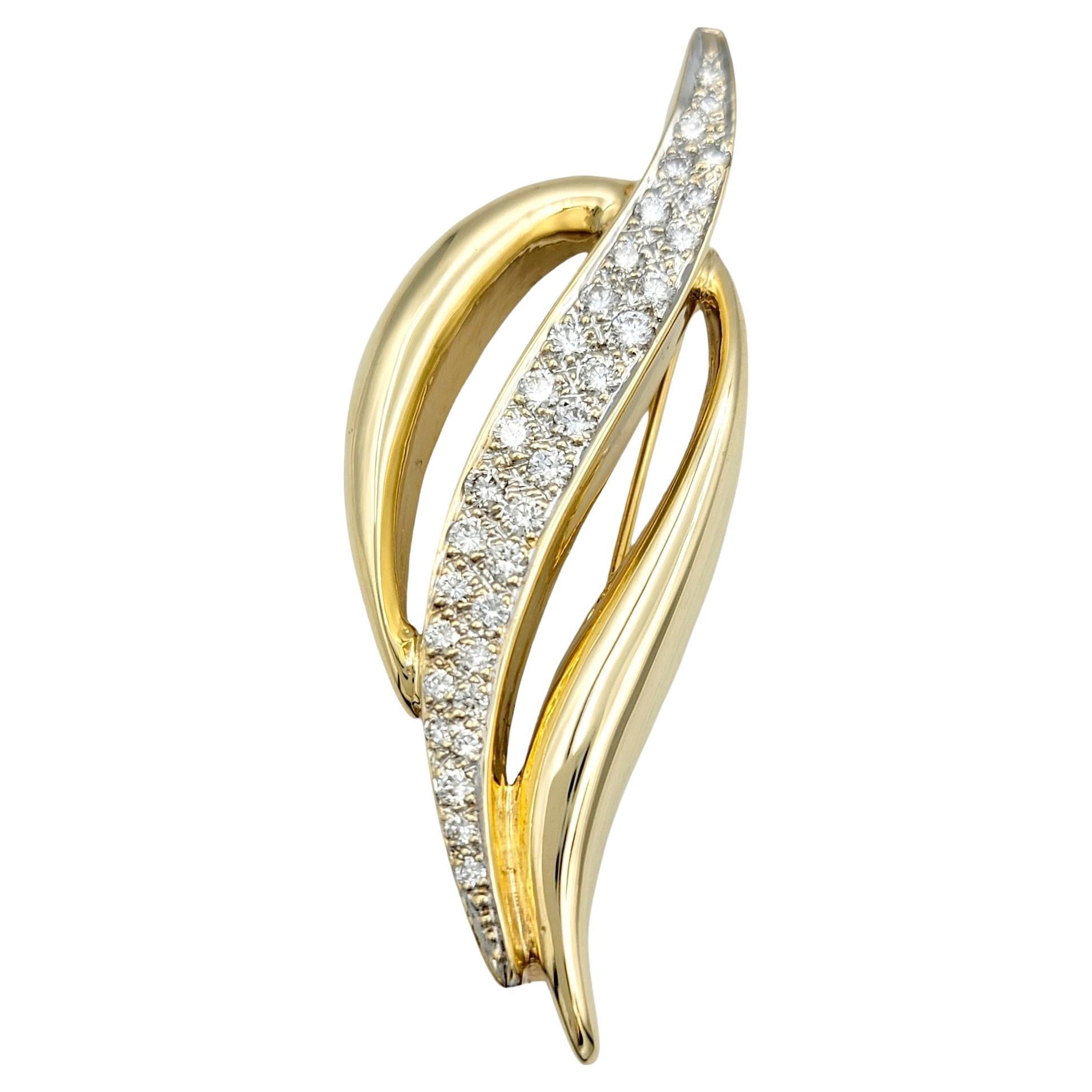 Round Brilliant Pave Diamond Wave Design Brooch Set in 14 Karat Yellow Gold For Sale