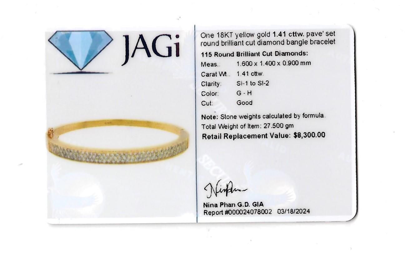 Round Brilliant Pavé Set Diamond Hinged Bangle Bracelet in 18 Karat Yellow Gold For Sale 5