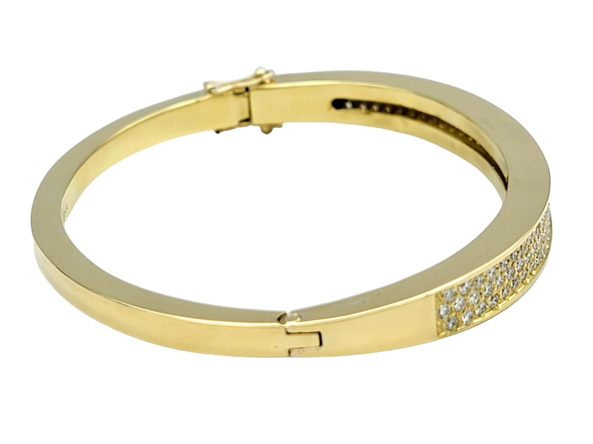 Round Cut Round Brilliant Pavé Set Diamond Hinged Bangle Bracelet in 18 Karat Yellow Gold For Sale