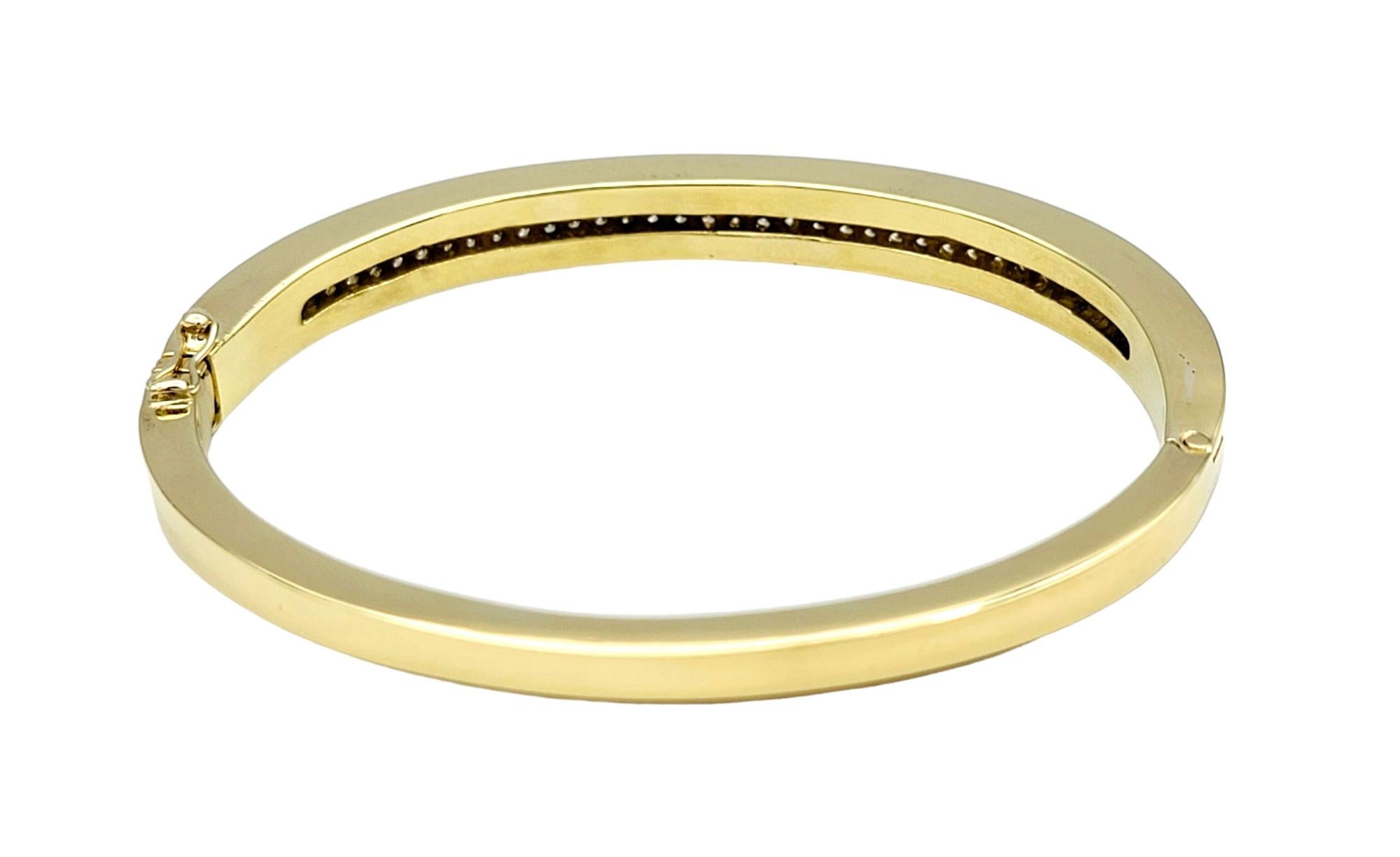 Women's Round Brilliant Pavé Set Diamond Hinged Bangle Bracelet in 18 Karat Yellow Gold For Sale
