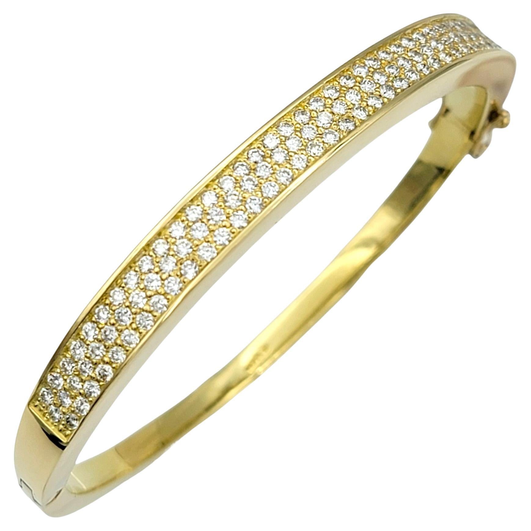 Round Brilliant Pavé Set Diamond Hinged Bangle Bracelet in 18 Karat Yellow Gold For Sale