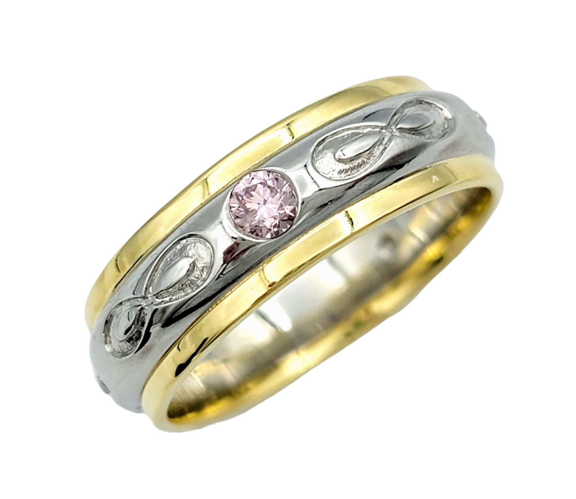 Contemporary Round Brilliant Pink Diamond Band Ring Set in 18 Karat Yellow Gold and Platinum For Sale
