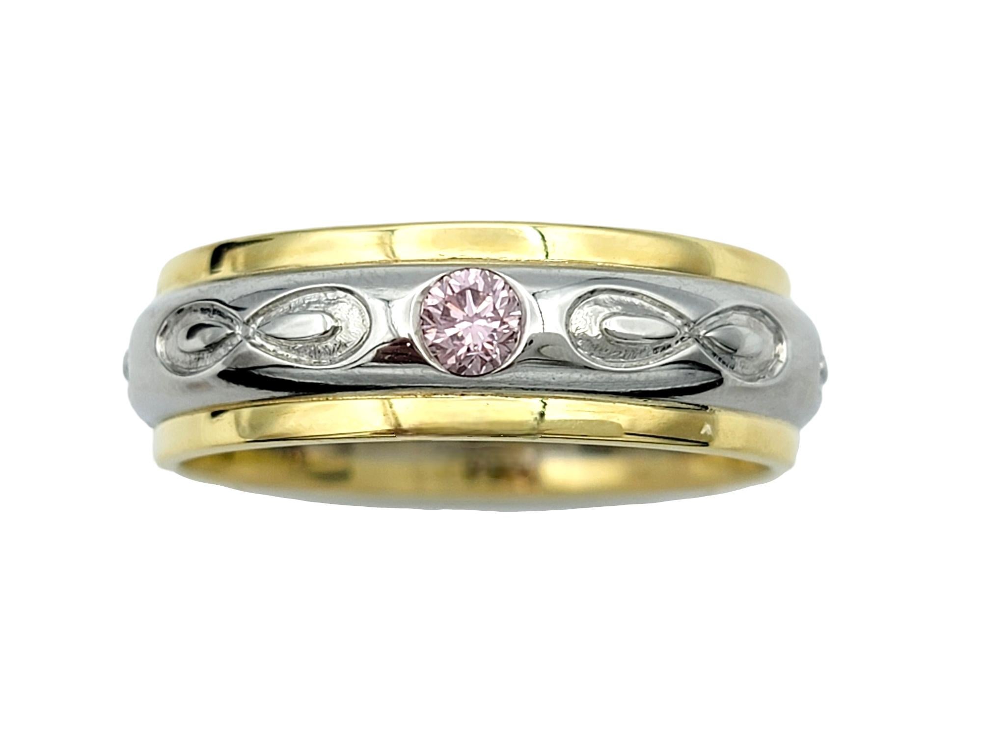 Round Cut Round Brilliant Pink Diamond Band Ring Set in 18 Karat Yellow Gold and Platinum For Sale