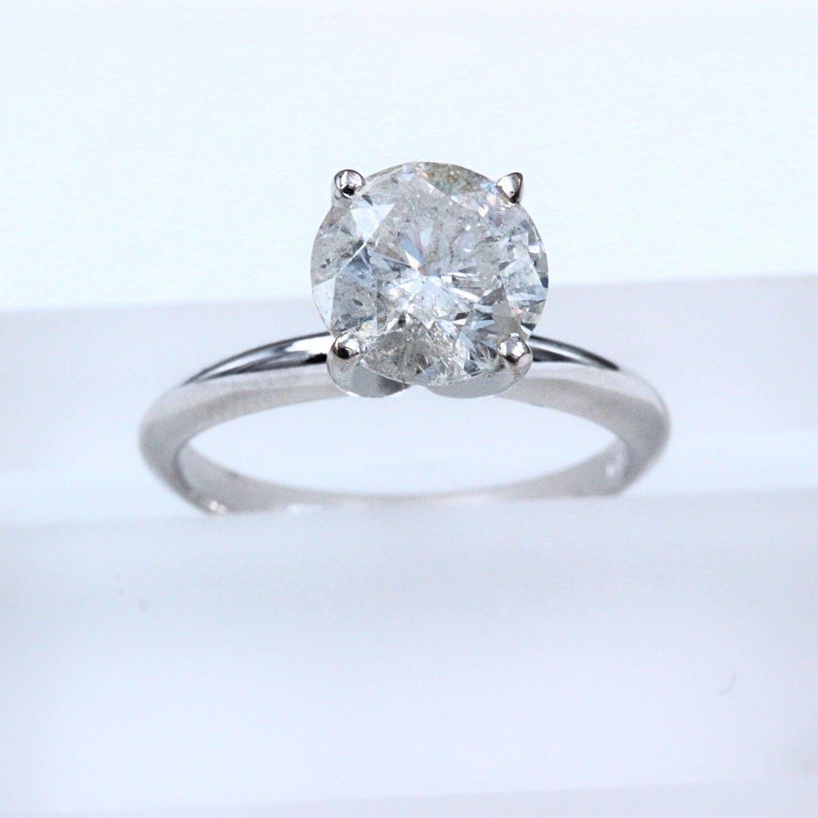 Round Brilliant Solitaire Diamond 1.76 Carat Engagement Ring in 14 Karat Gold In Excellent Condition In San Diego, CA