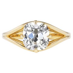 Round Brilliant Statement Brilliant White 14K  Gold Elegant Sparkle Diamond Ring