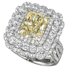 Round Brilliant Statement Fancy Yellow A Crown-Worthy Fancy Rarity Diamond Ring