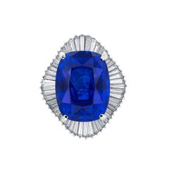 Round Brilliant Statement Royal Blue Sapphire 14K White Gold Elegant Sparkle