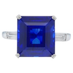 Emerald  Brilliant Statement Royal Blue Sapphire Gold Pure Sophistication