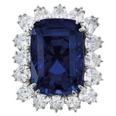 Round Brilliant Statement Royal Blue Sapphire 14K White Gold Pure Sophistication