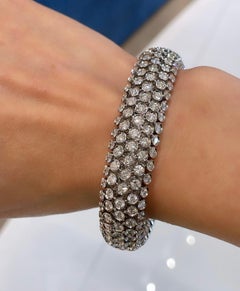 14 Karat Runder Brillant Diamant Weißgold Armreif