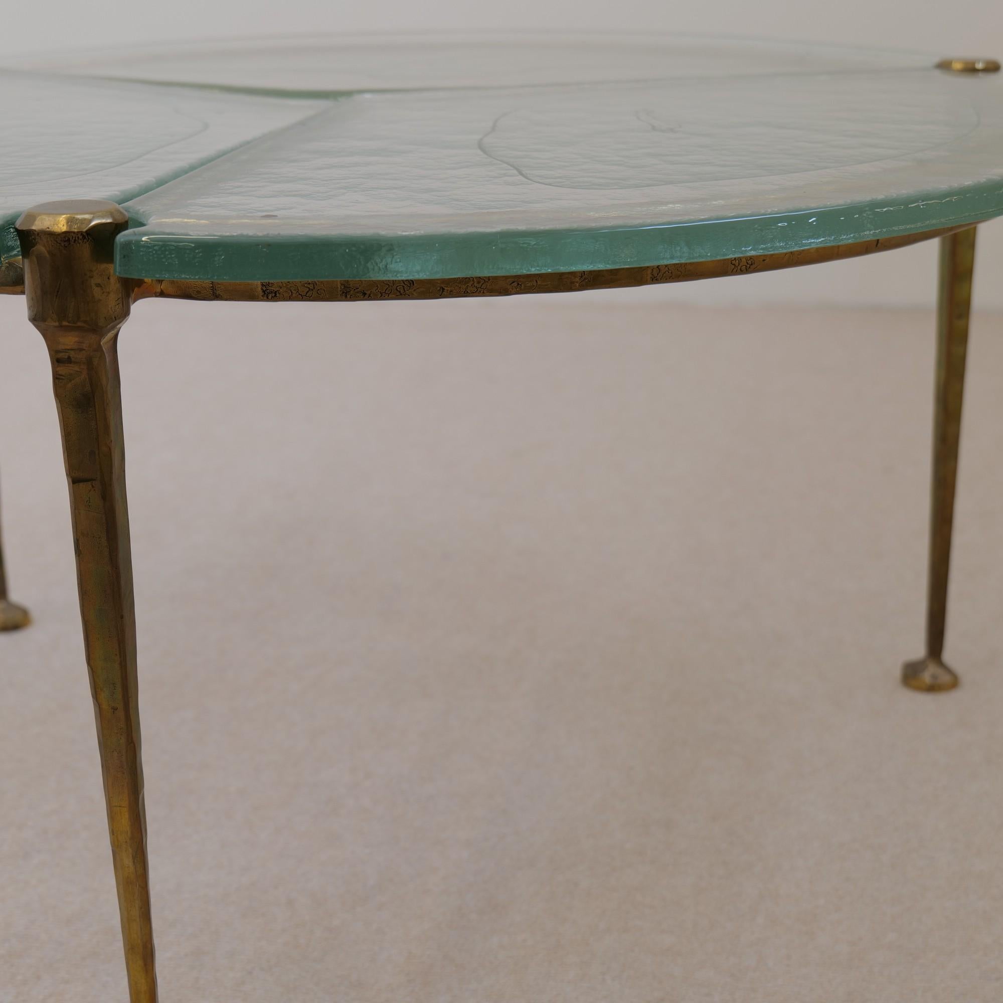 Table basse ronde en verre bronze de Lothar Klute en vente 3