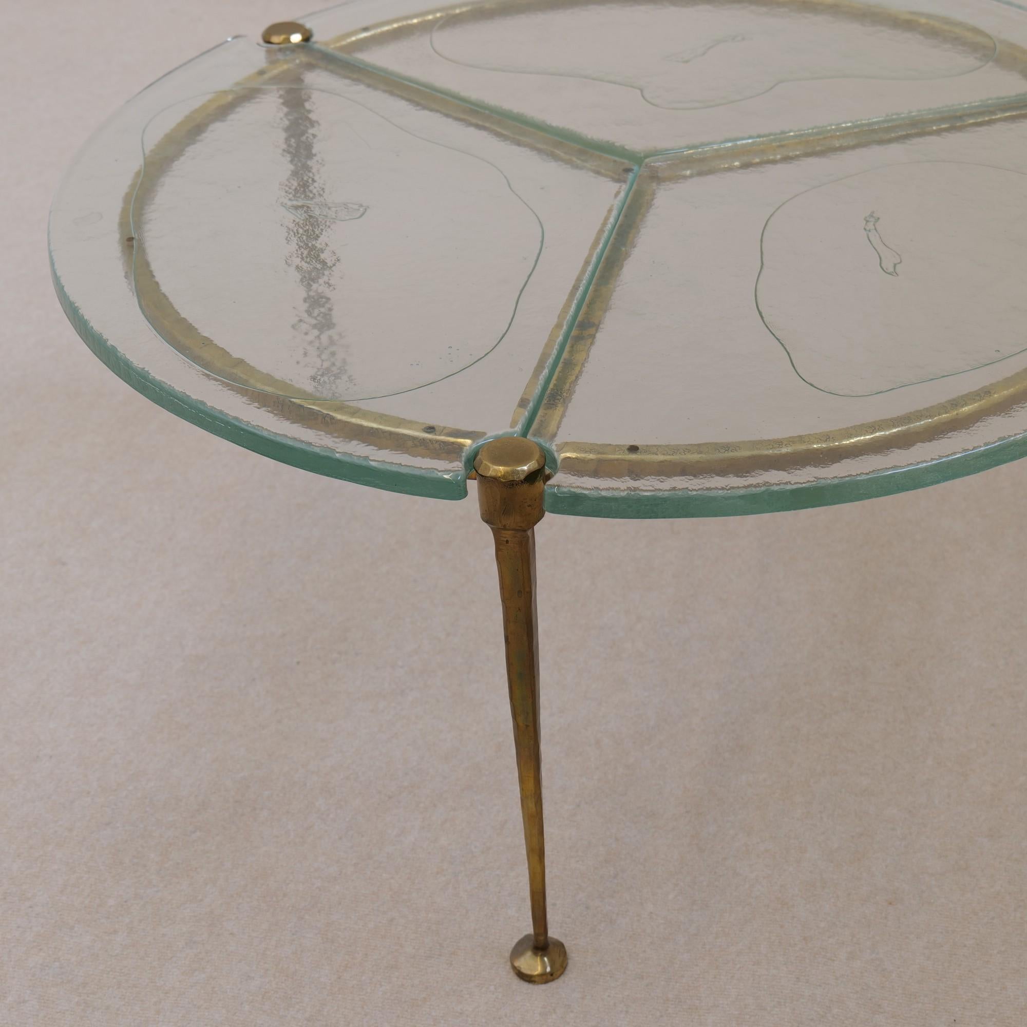 Table basse ronde en verre bronze de Lothar Klute en vente 4