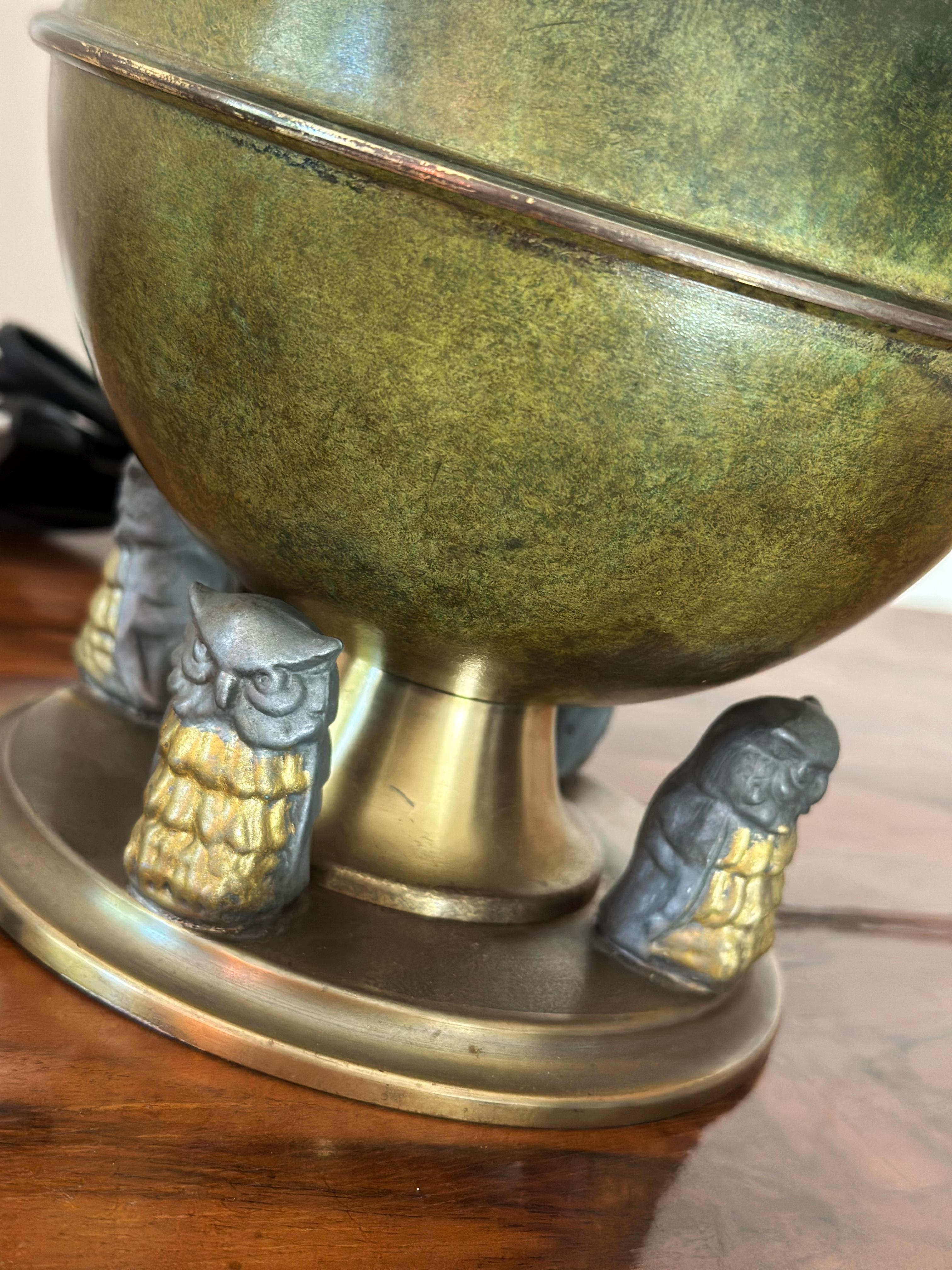 Round Bronze Table Lamp, 1930s Swedish Art Deco For Sale 1