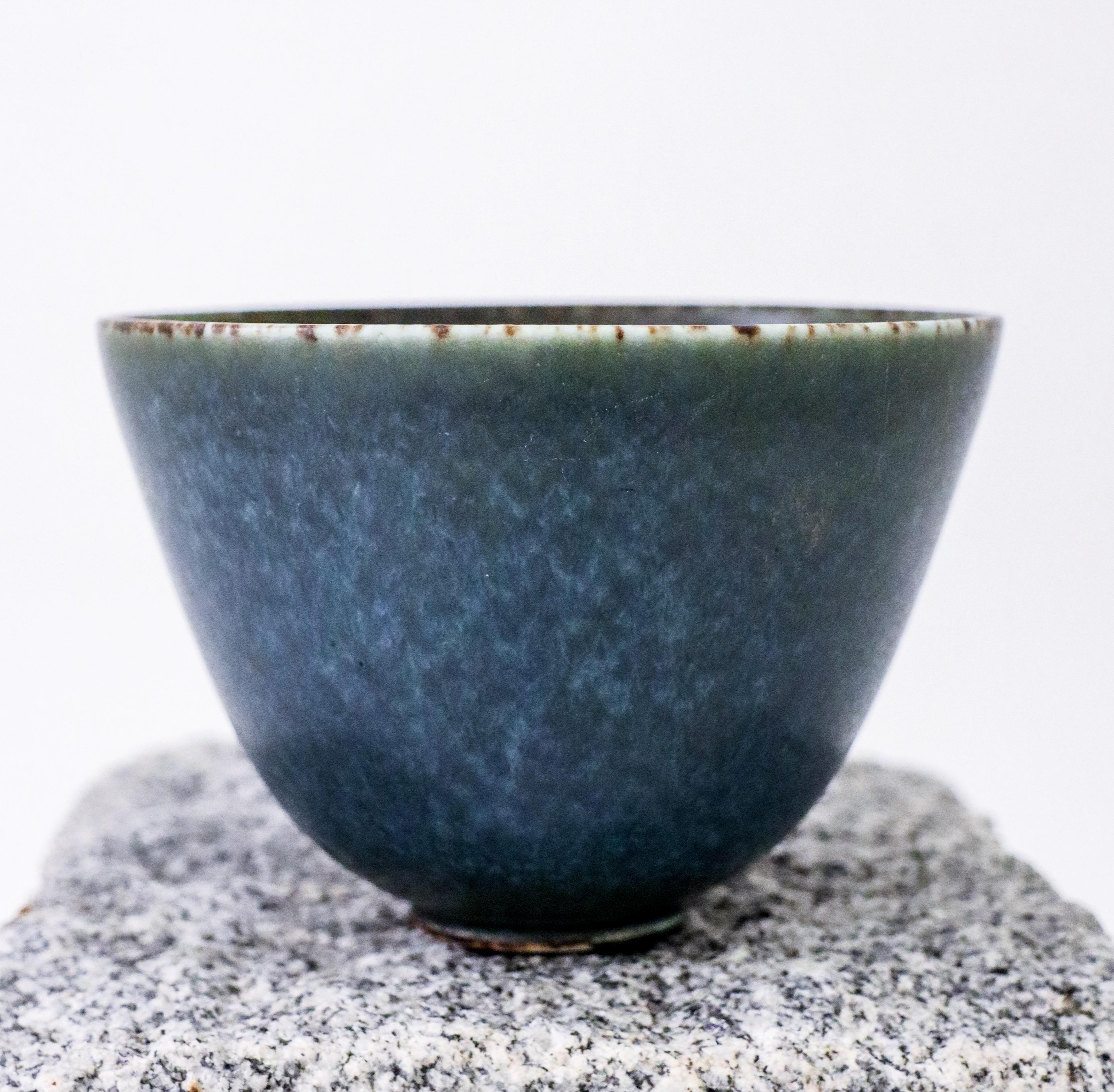 Swedish Round Brown Ceramic Bowl - Gunnar Nylund - Rörstrand - Mid-20th Century
