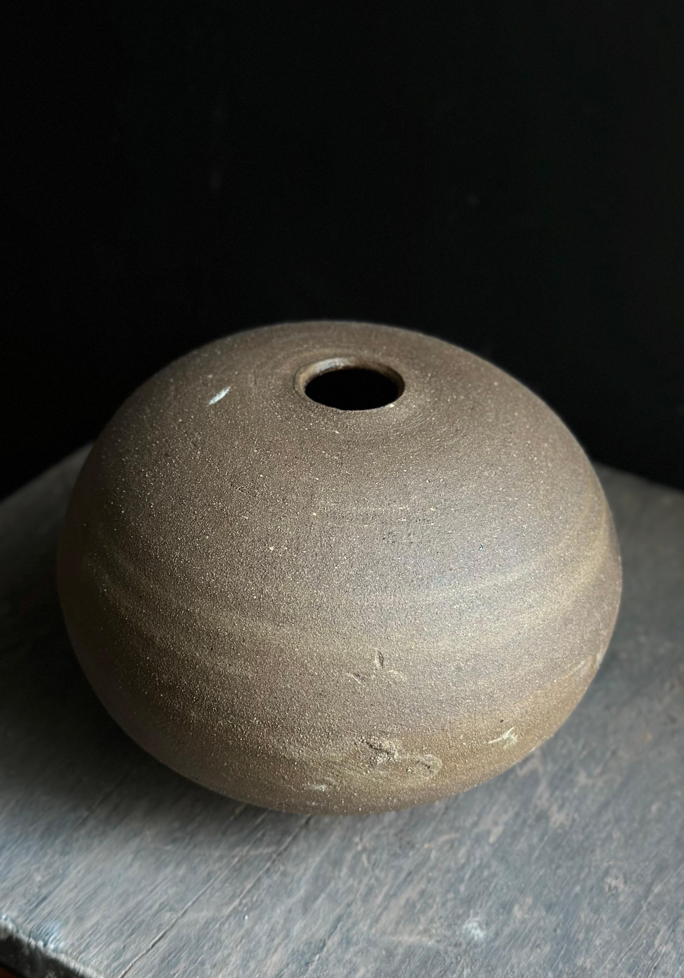 Round Brown Minimalist Wabi-Sabi Ceramic Decorative Vase In New Condition For Sale In Pasadena, CA