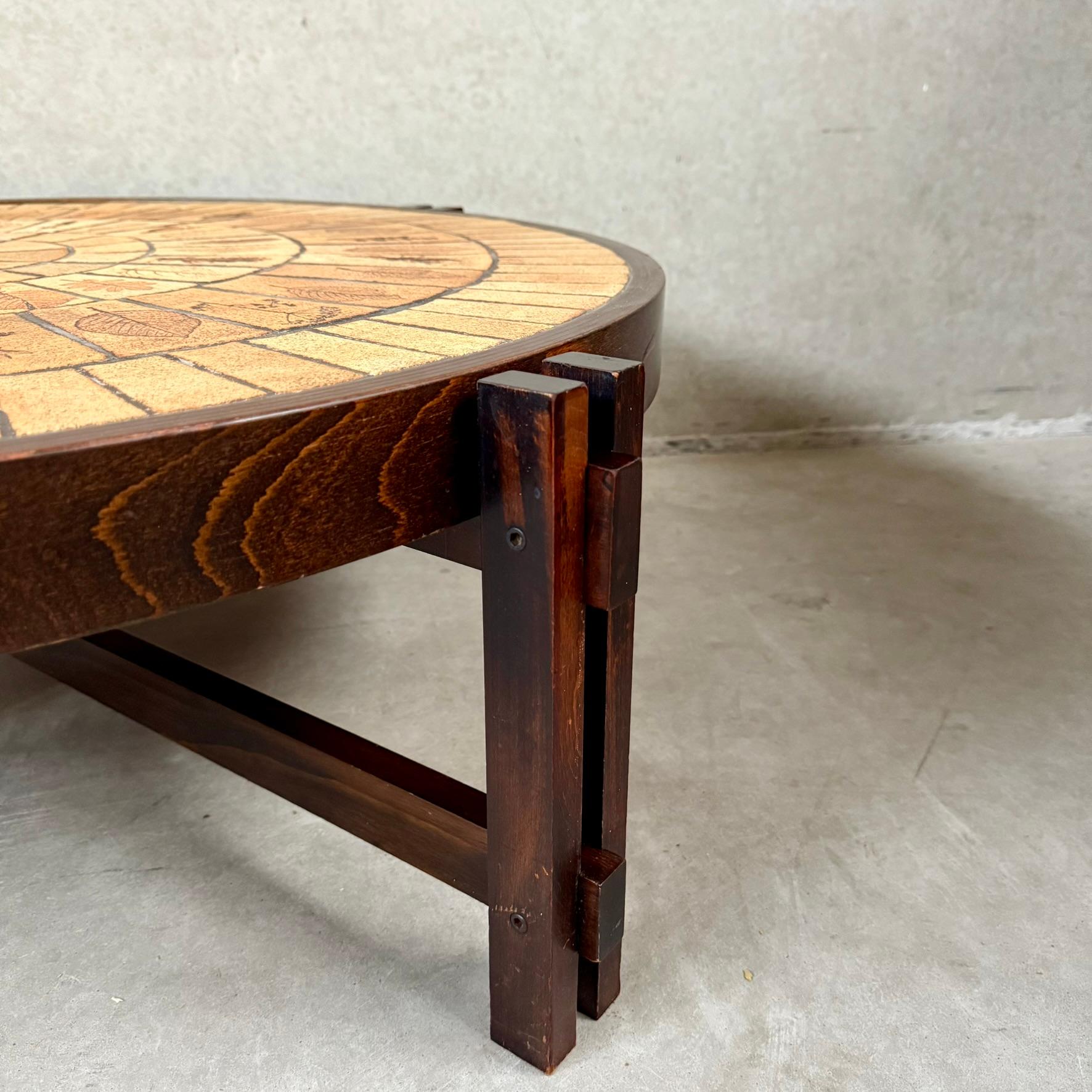Tavolino rotondo in ceramica brutalista di Roger Capron, Francia 1960 in vendita 8