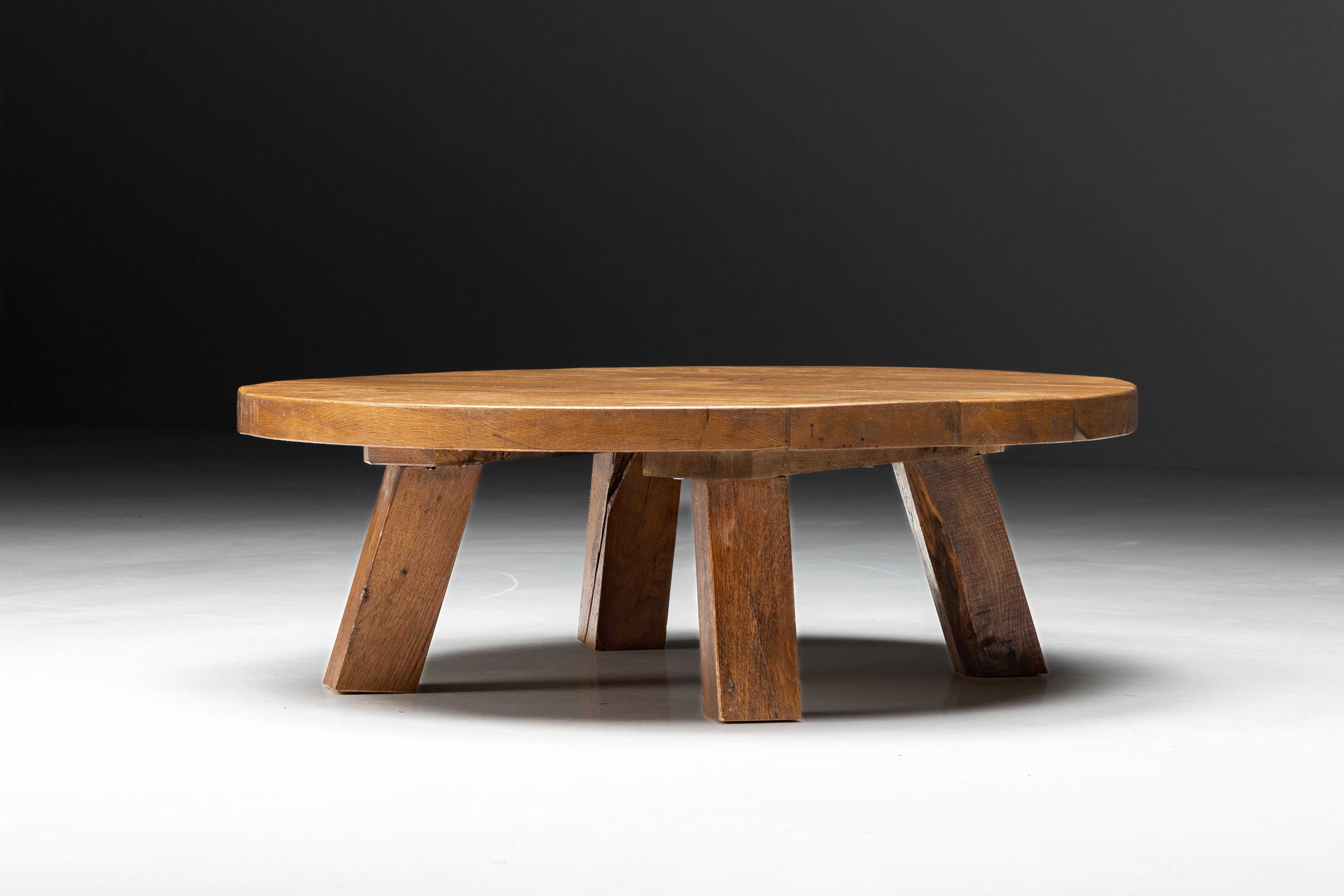 Round Brutalist Coffee Table, France, 1950s For Sale 1