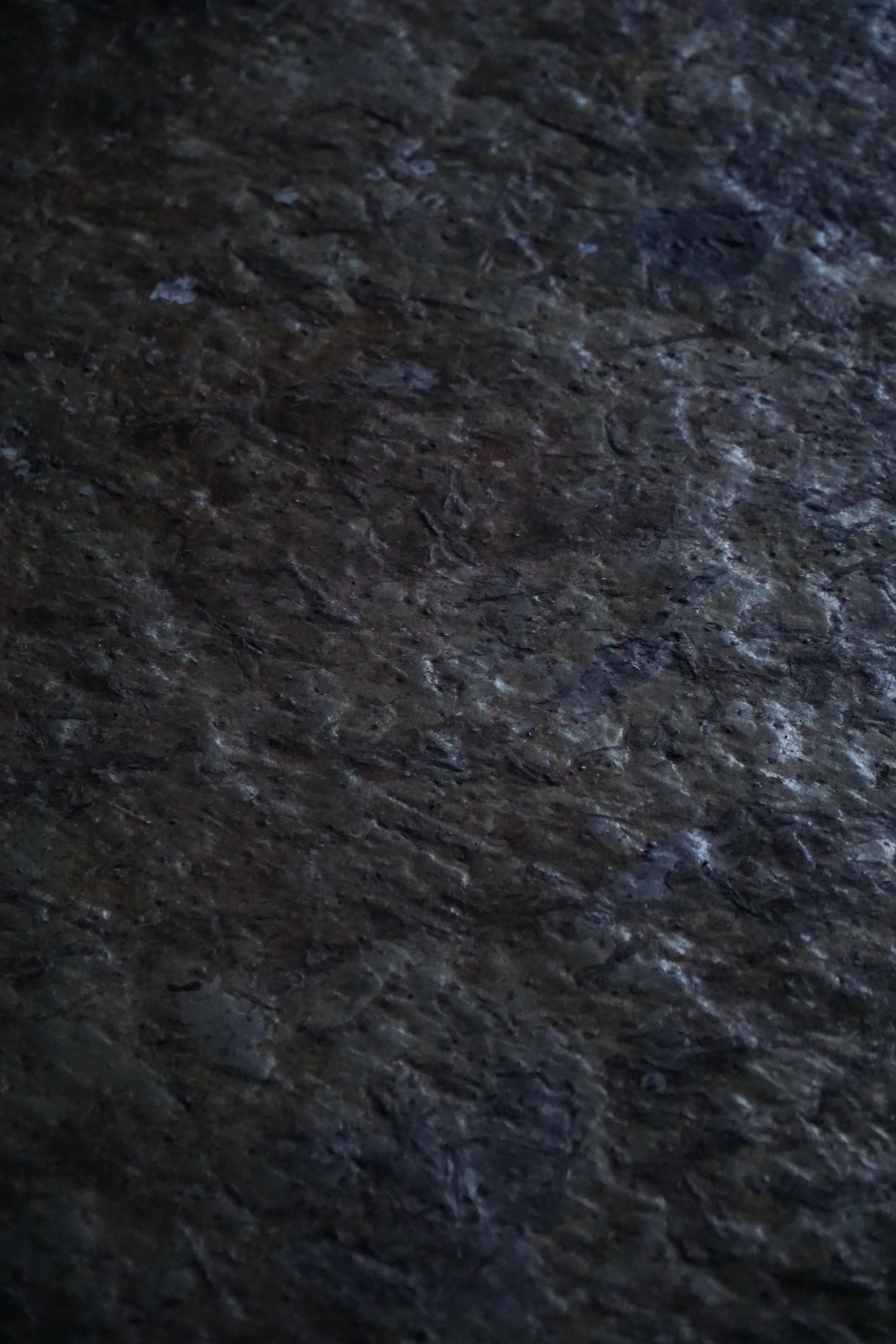 Round Brutalist Coffee Table in Stone & Steel, French Mid-Century Modern, 1970s en vente 6