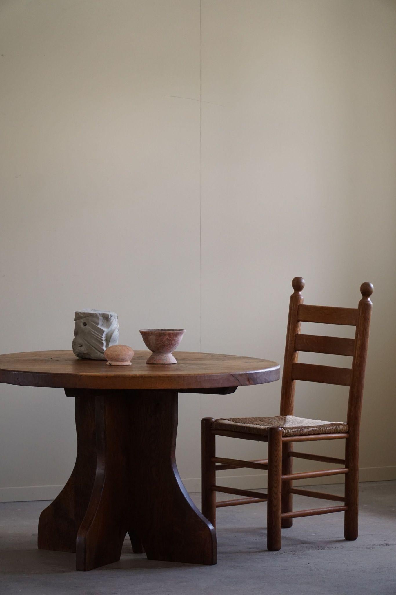 Mesa de Comedor Brutalista Redonda de Roble, Moderna de Mediano Siglo, Fabricada en Francia, Años 60 5