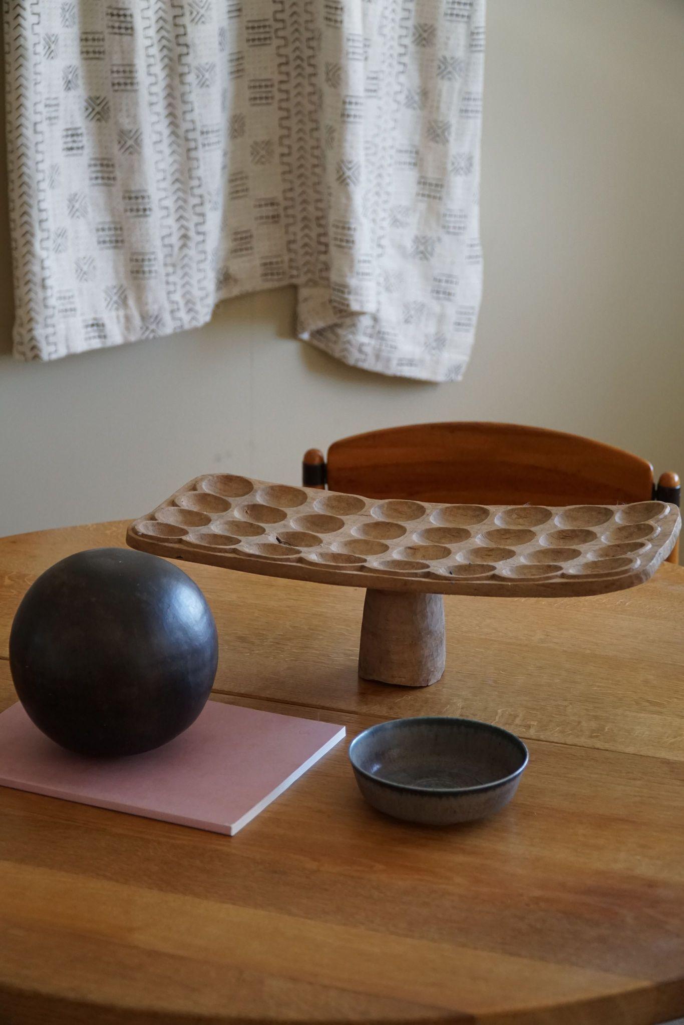Round Brutalist Dining Table in Oak, Mid Century Modern, Made in France, 1960s For Sale 2