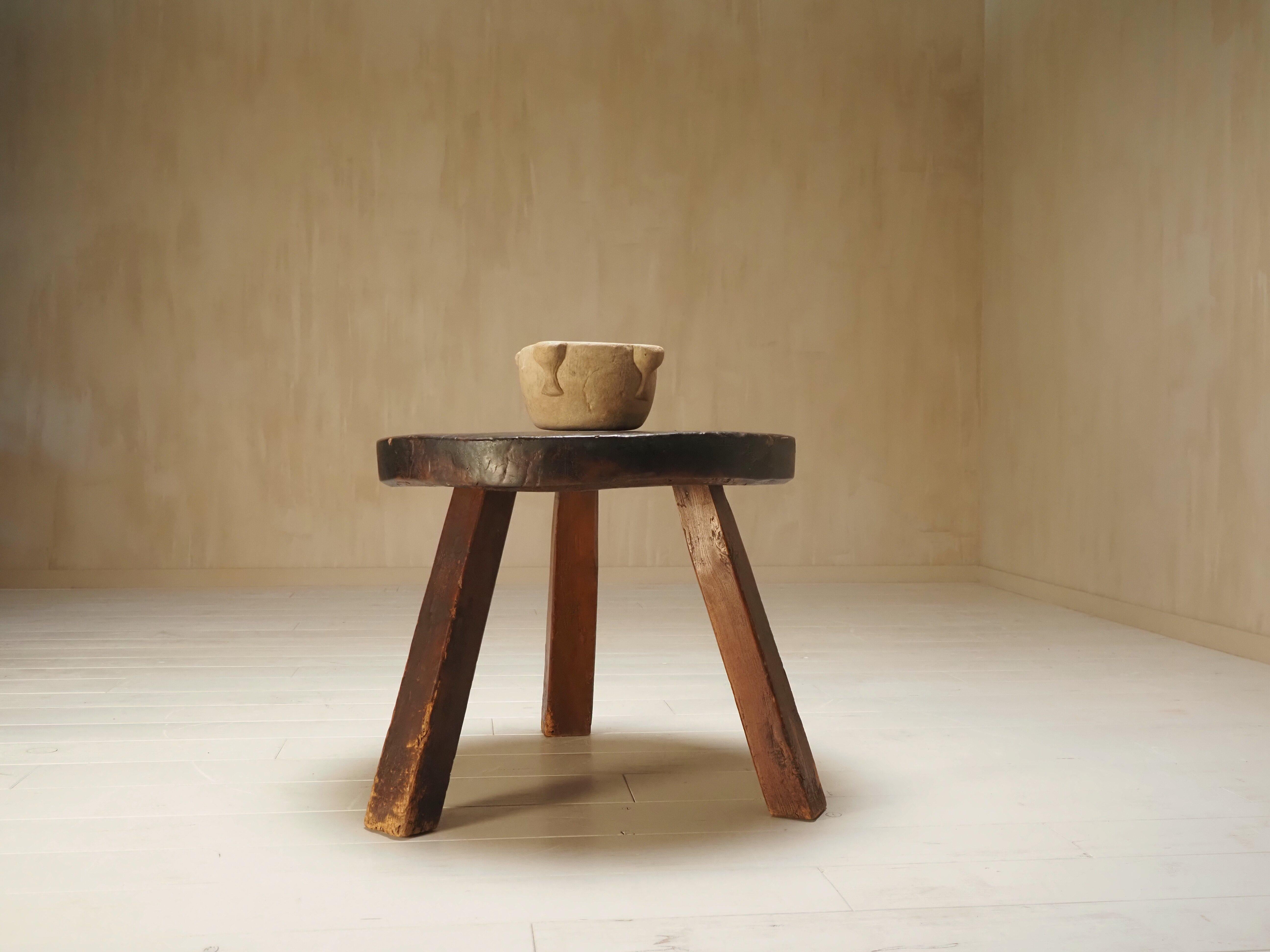 European Round brutalist side table For Sale