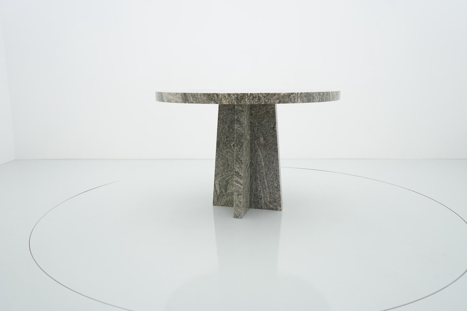 granite teapoy