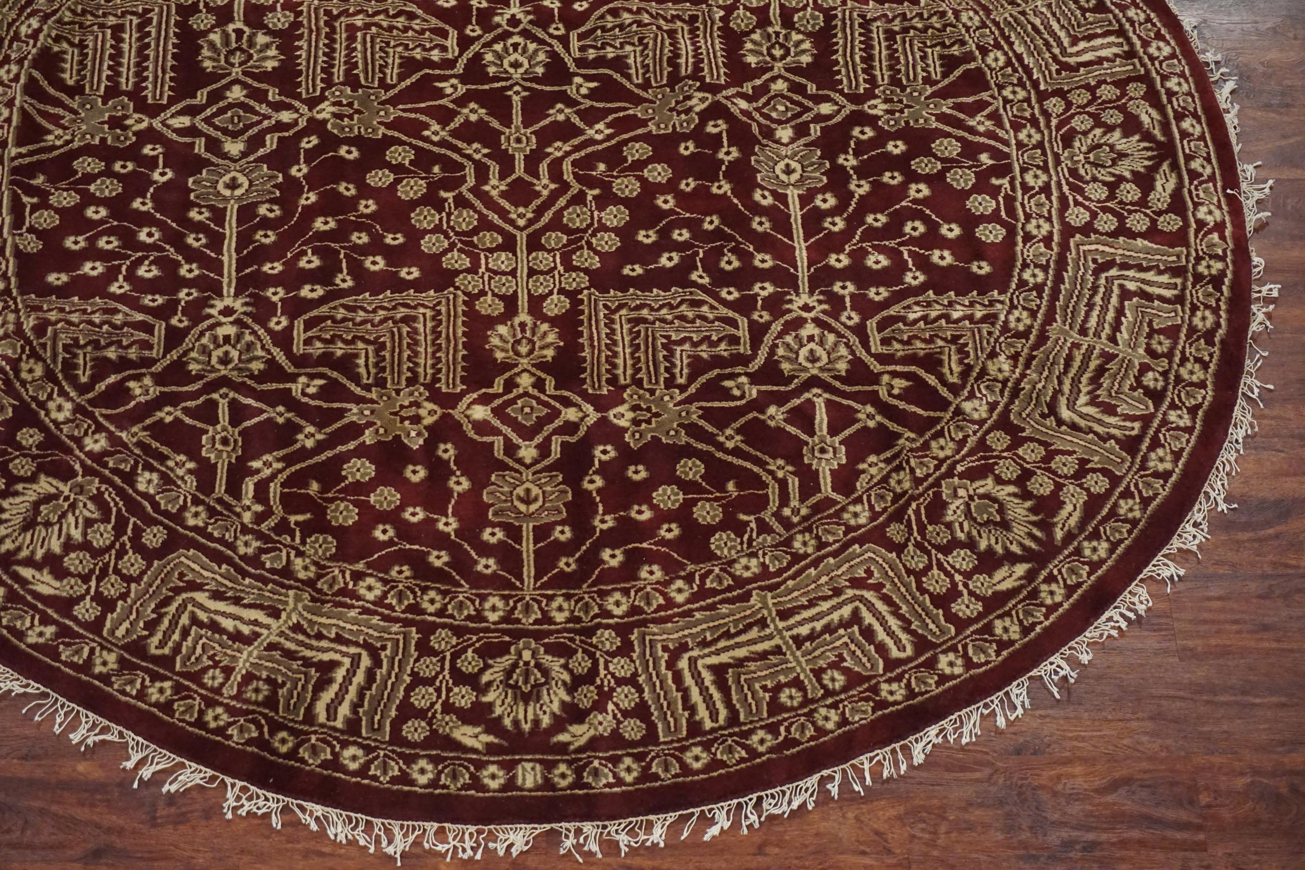 Round Burgundy Art & Craft Style Rug In Excellent Condition For Sale In Northridge, CA