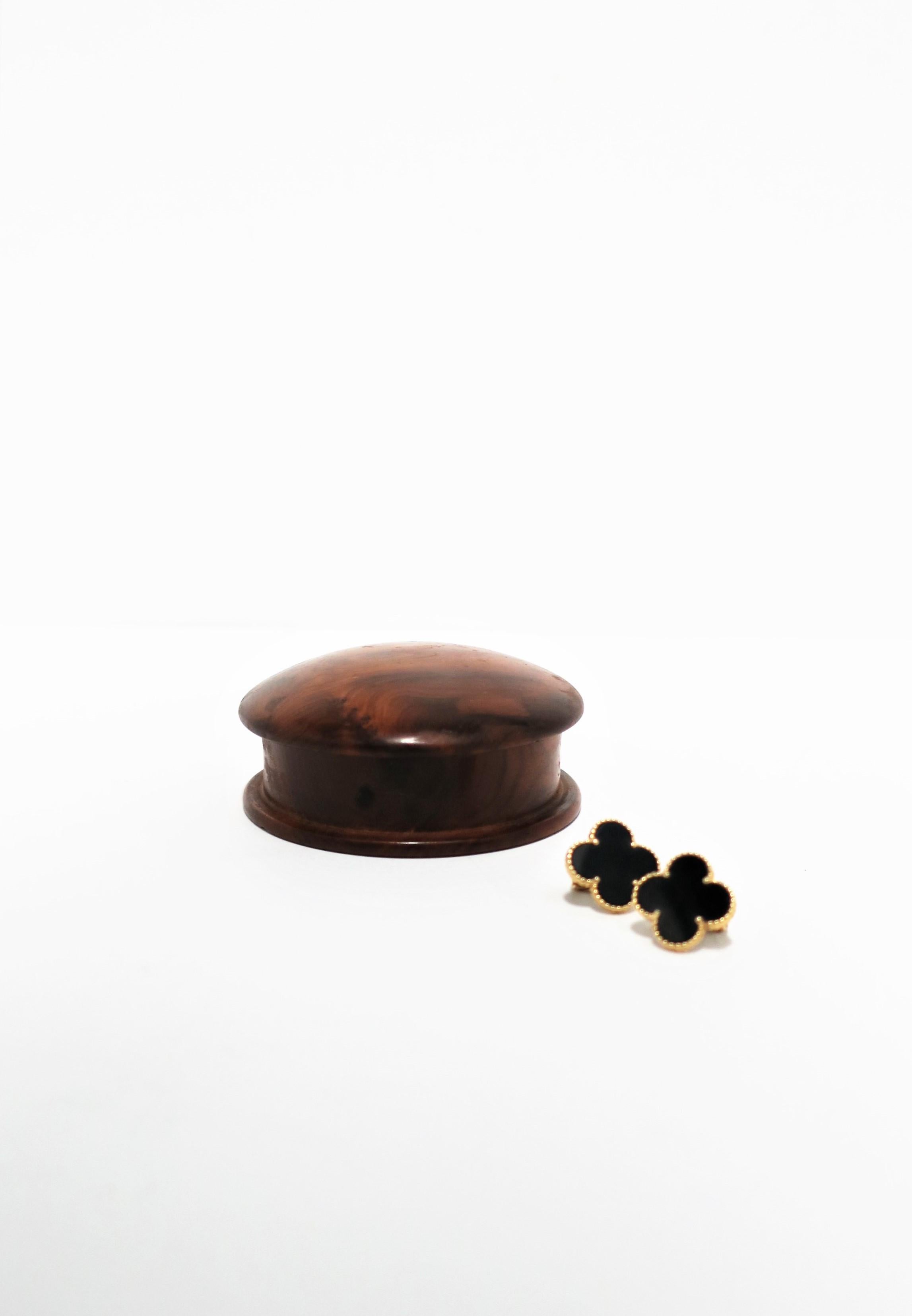 round wooden jewelry box