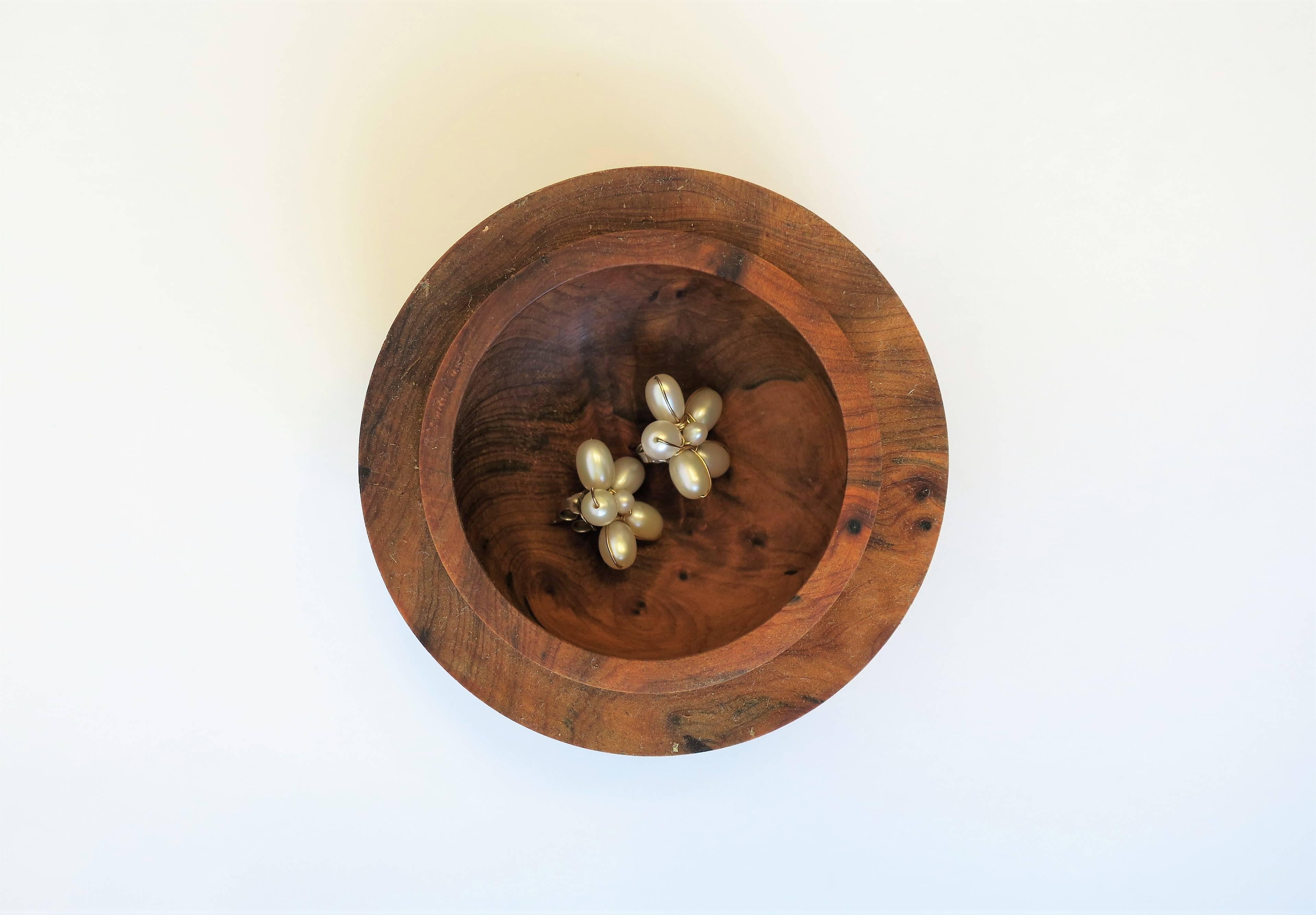 Round Burl Wood Trinket or Jewelry Box 2