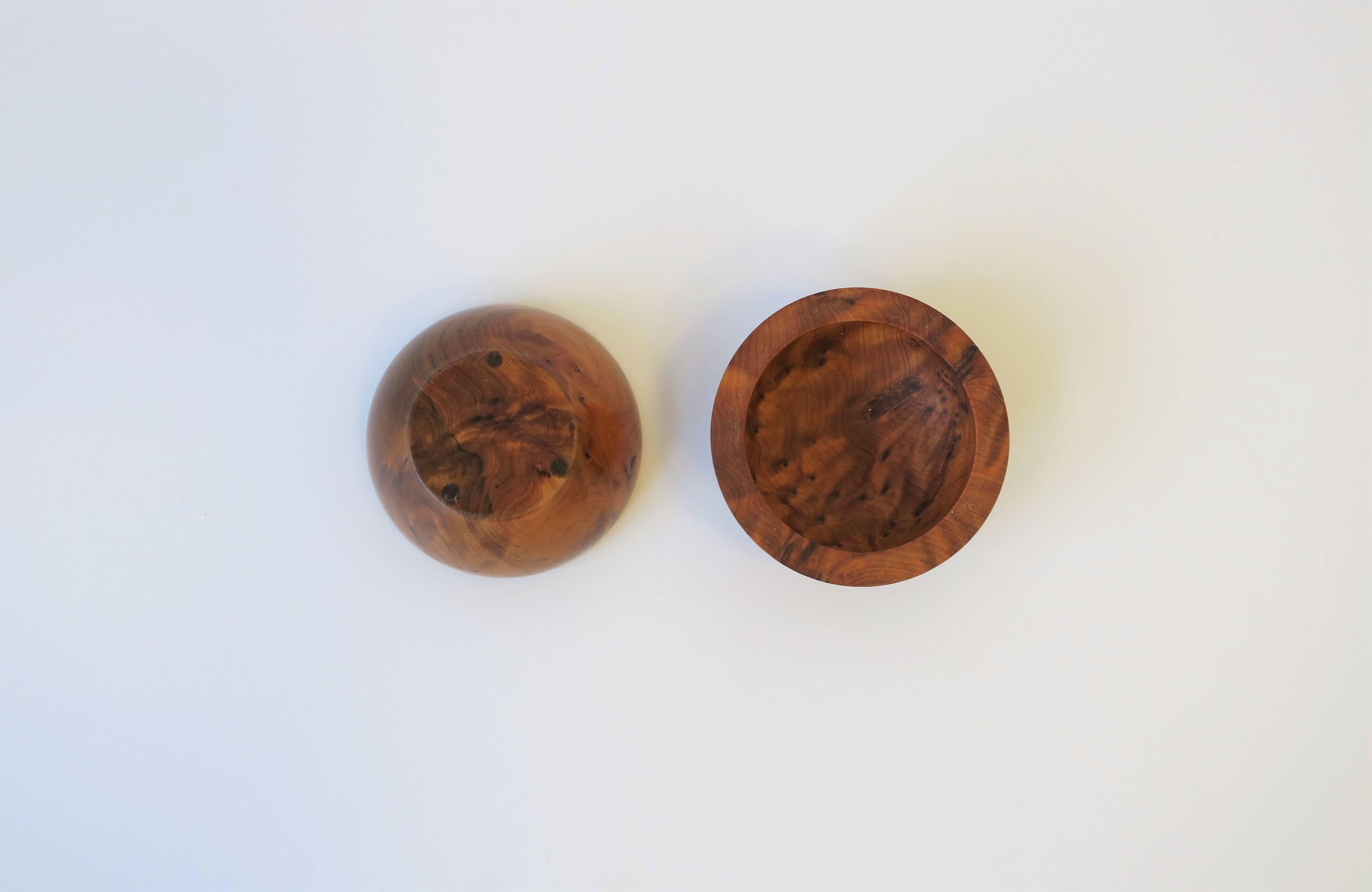 Round Burl Wood Trinket or Jewelry Box 4