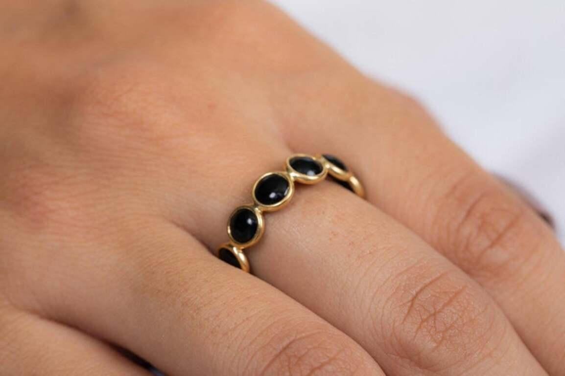 For Sale:  Round Cabochon Black Onyx Full Eternity Band Ring in 18k Solid Yellow Gold 2