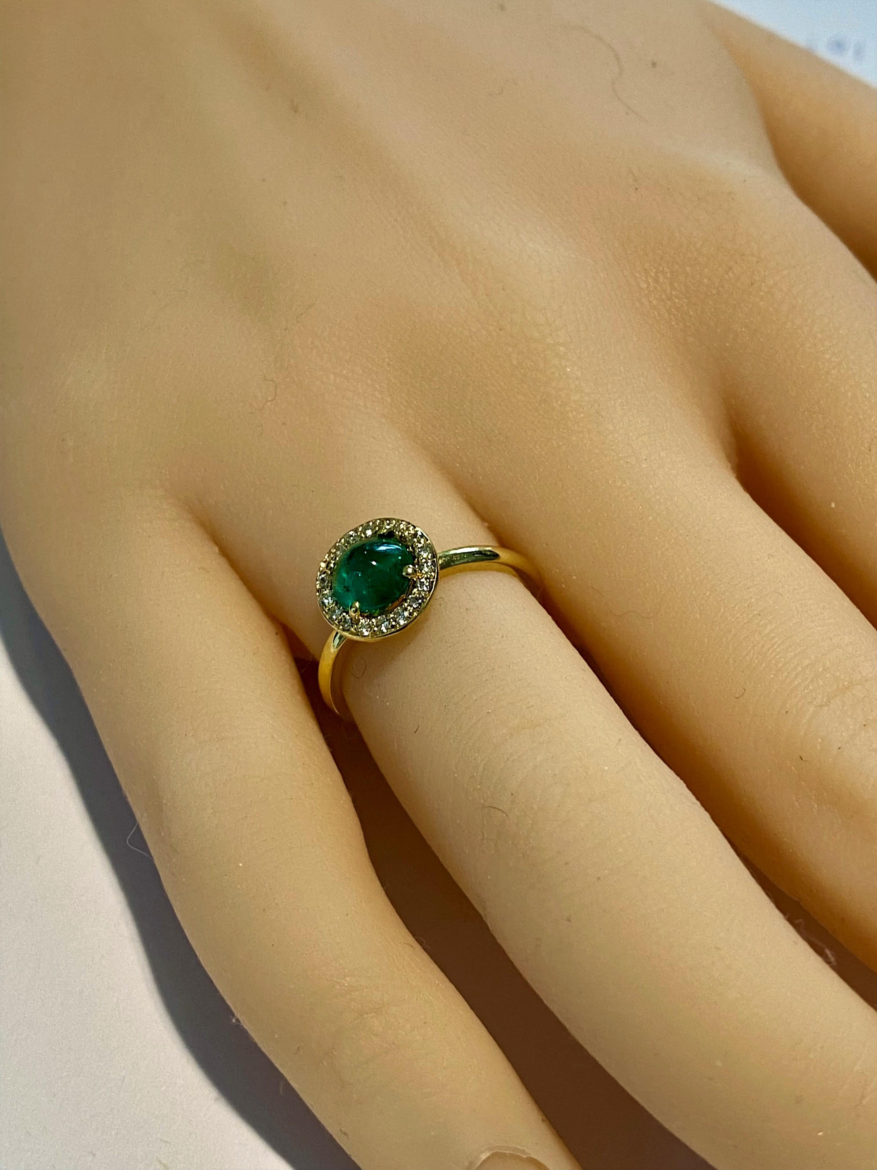 Modern Round Cabochon Emerald and Diamond Cocktail Cluster Yellow Gold Ring